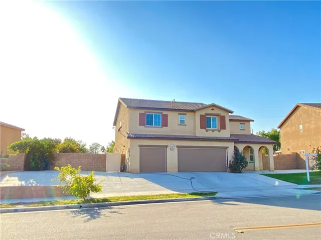4221 Hernandez St, Jurupa Valley, California 92509