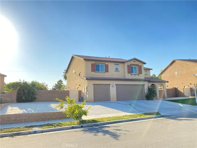 4221 Hernandez St, Jurupa Valley, California 92509