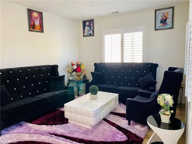 4221 Hernandez St, Jurupa Valley, California 92509