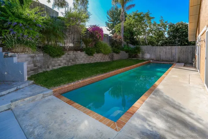 10683 Villa Bonita, Spring Valley, California 91978