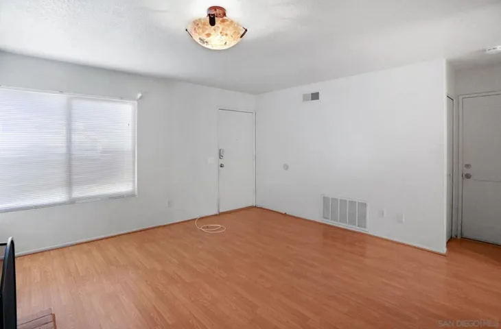 10683 Villa Bonita, Spring Valley, California 91978