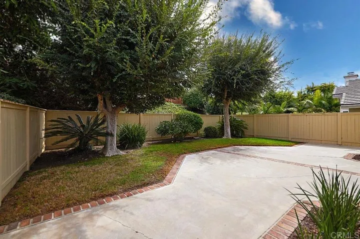 7960 Calle Madrid, Carlsbad, California 92009