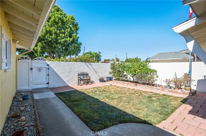 Keep checking out the front yard