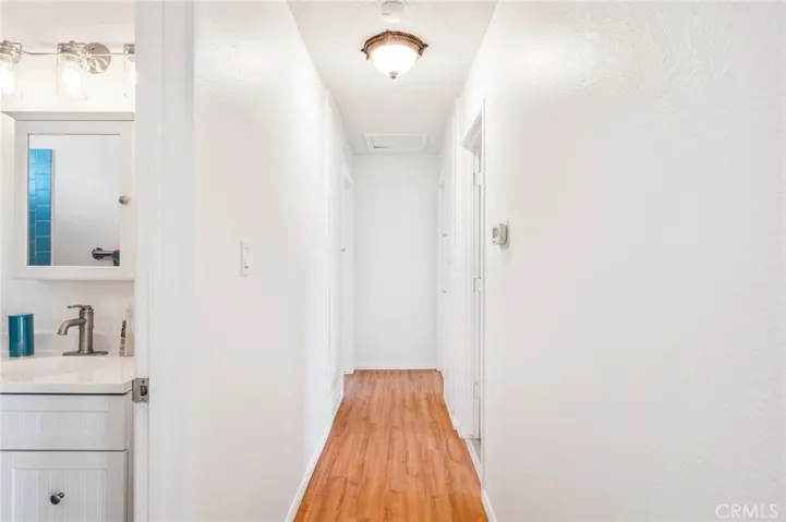 Time to go down the hallway to the bedroom wing!