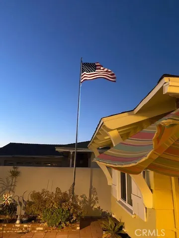 Old Glory flying free!