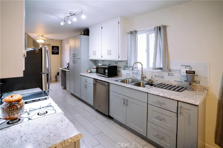 1473 Valaria Drive, Highland, California 92346