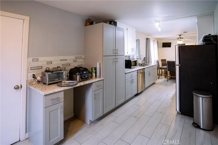 1473 Valaria Drive, Highland, California 92346