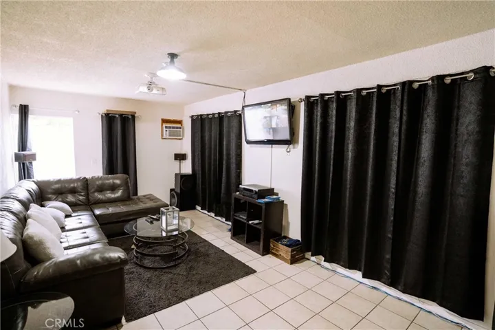 1473 Valaria Drive, Highland, California 92346