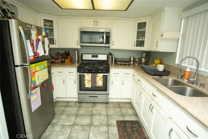 9010 Burke Street 13, Pico Rivera, California 90660