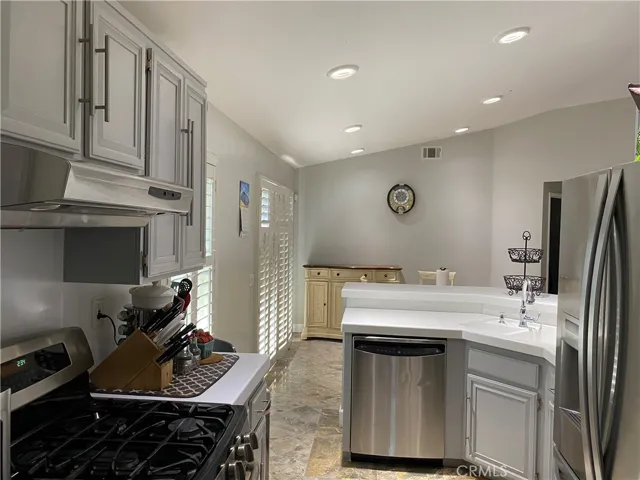14786 Shadow Drive, Fontana, California 92337