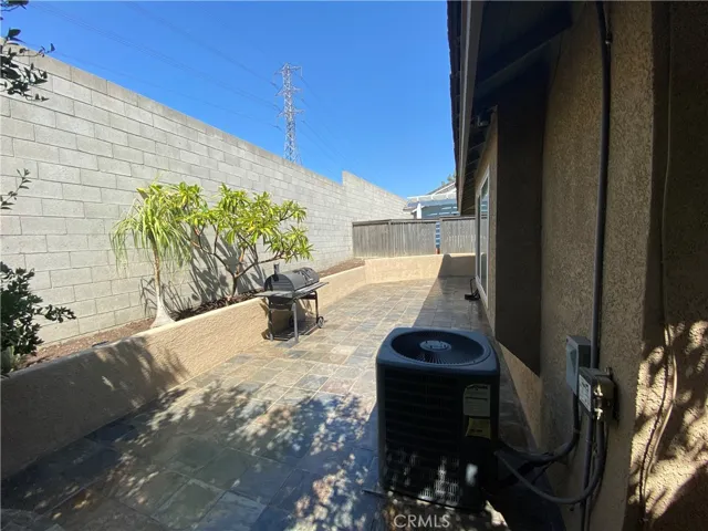 14786 Shadow Drive, Fontana, California 92337