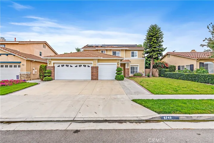 8749 Sunbird Avenue, Fountain Valley, California 92708