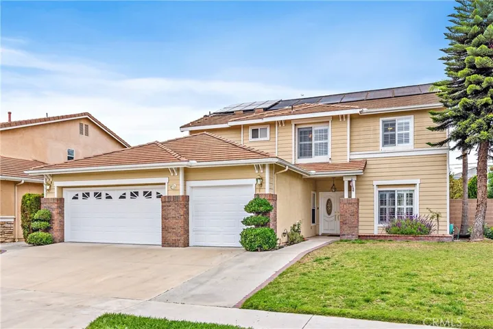 8749 Sunbird Avenue, Fountain Valley, California 92708