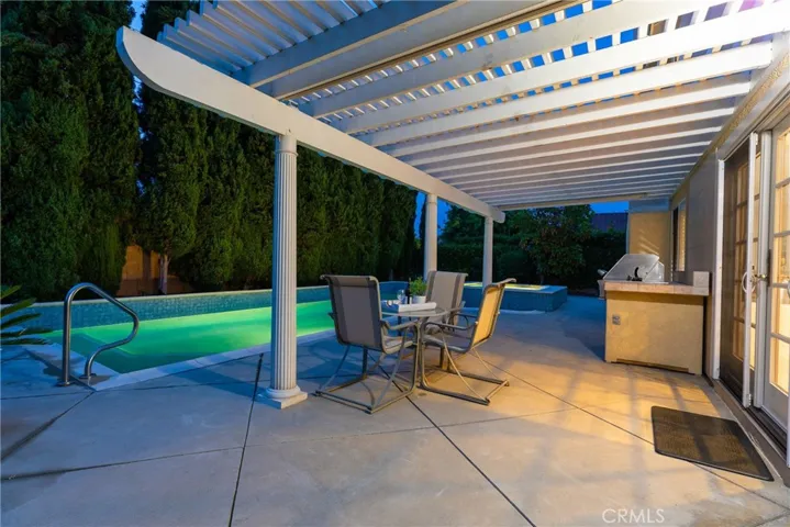 8749 Sunbird Avenue, Fountain Valley, California 92708