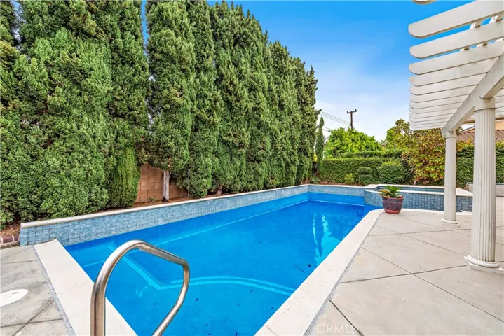 8749 Sunbird Avenue, Fountain Valley, California 92708