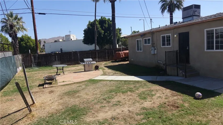 Side View of the  Back Yard