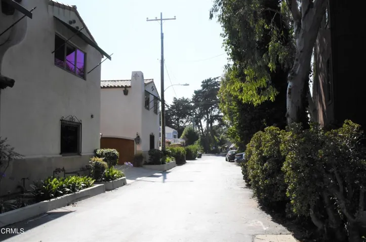Street - VDM Dr West 2