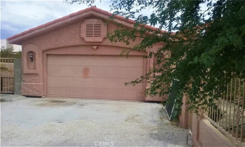 13252 Agua Cayendo Road, Desert Hot Springs, California 92240