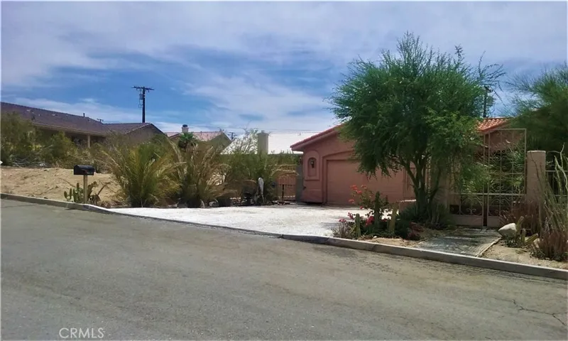 13252 Agua Cayendo Road, Desert Hot Springs, California 92240