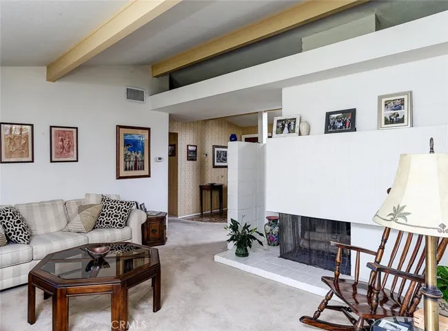 8829 Quakertown Avenue, Northridge, California 91324