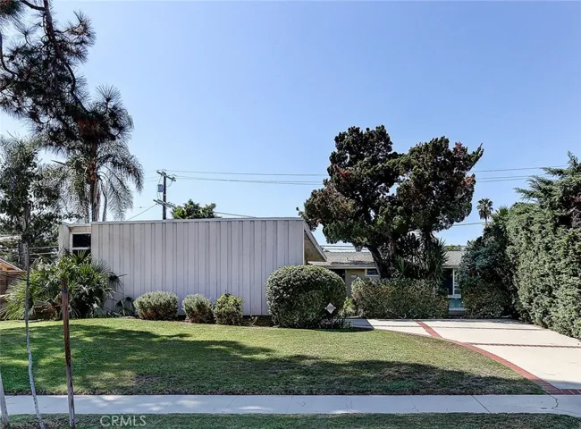8829 Quakertown Avenue, Northridge, California 91324