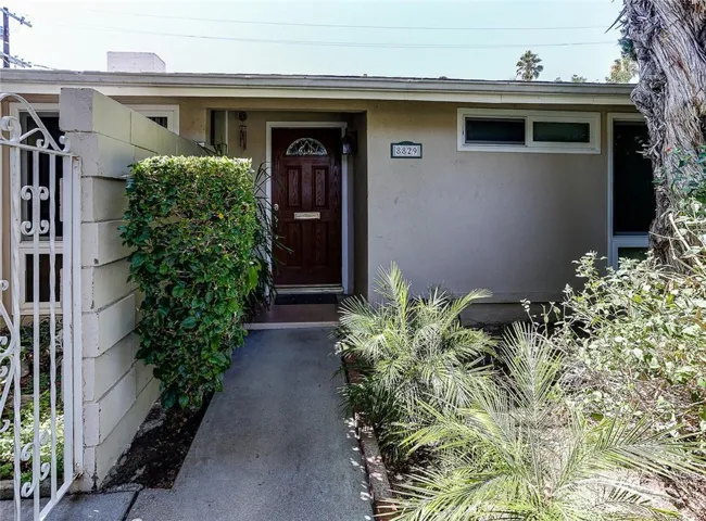 8829 Quakertown Avenue, Northridge, California 91324