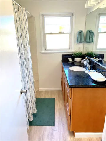 Hallway full bathroom