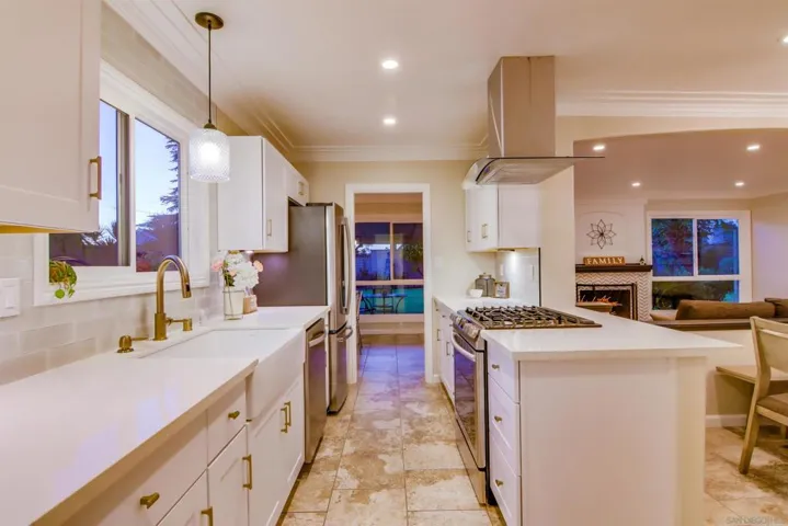 6712 Golfcrest Dr, San Diego, California 92119