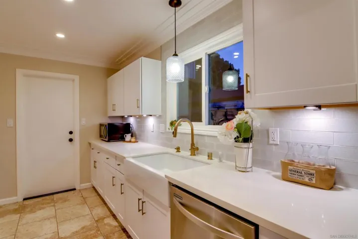6712 Golfcrest Dr, San Diego, California 92119