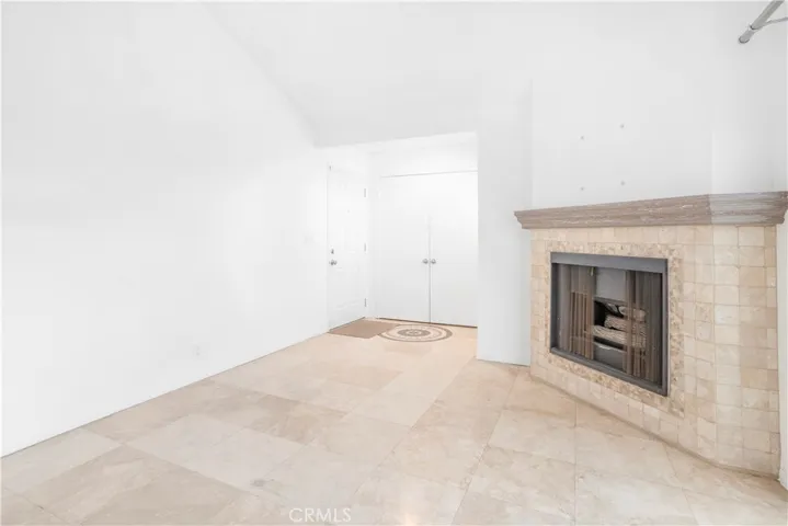 1931 W Houston Avenue 19, Fullerton, California 92833