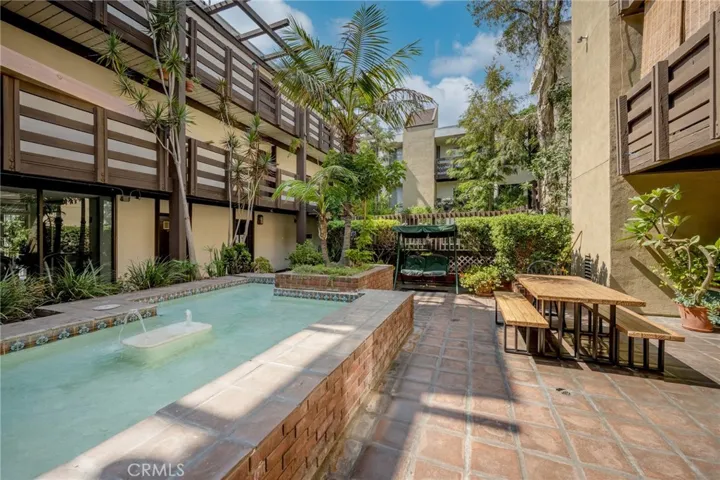 320 S Ardmore Avenue 231, County – Los Angeles, California 90020