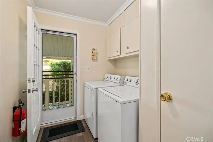 laundry room washer and dryer stay