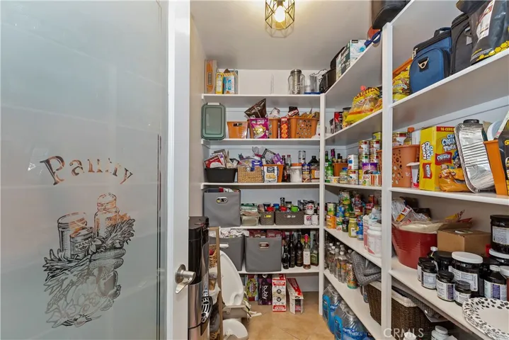 2626 Pegasus Way, Pinon Hills, California 92372