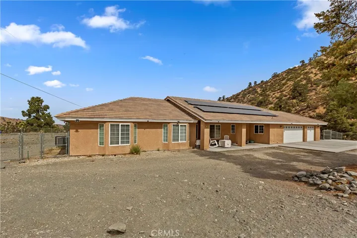 2626 Pegasus Way, Pinon Hills, California 92372