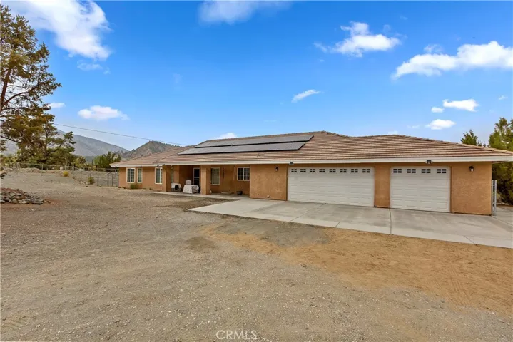2626 Pegasus Way, Pinon Hills, California 92372