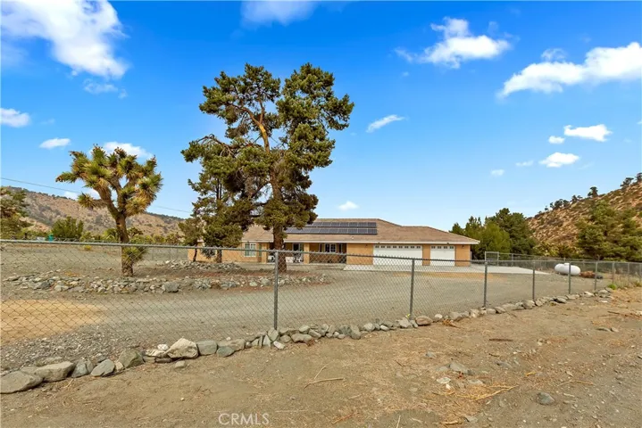 2626 Pegasus Way, Pinon Hills, California 92372