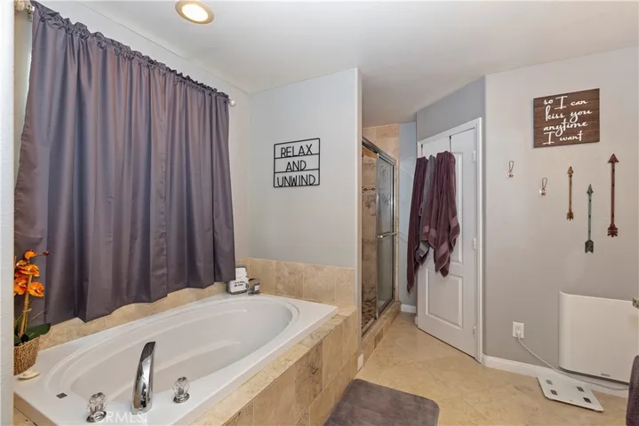 2626 Pegasus Way, Pinon Hills, California 92372