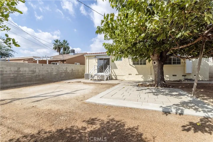 14384 Sayre Street, Sylmar, California 91342