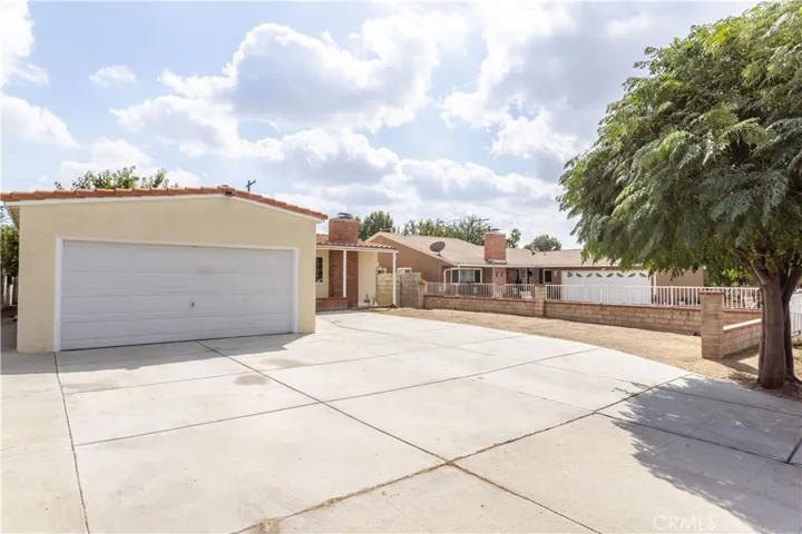 14384 Sayre Street, Sylmar, California 91342