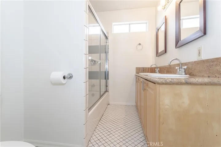 14384 Sayre Street, Sylmar, California 91342
