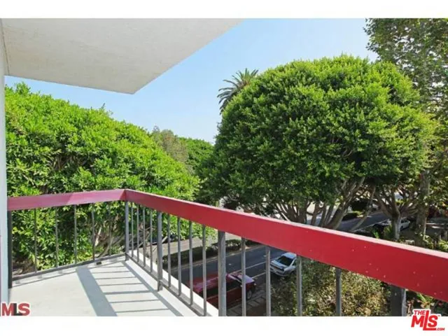 124 Idaho Avenue 302, Santa Monica, California 90403