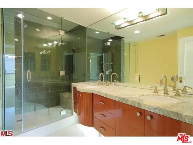 124 Idaho Avenue 302, Santa Monica, California 90403