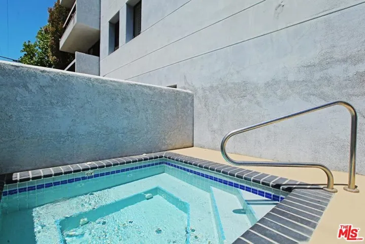 124 Idaho Avenue 302, Santa Monica, California 90403
