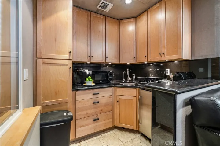 Studio Kitchenette