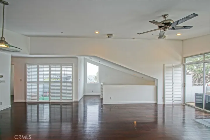453 Marine Avenue, Manhattan Beach, California 90266