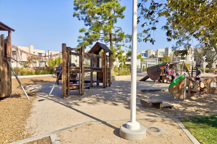 118 Catalyst, Irvine, California 92618