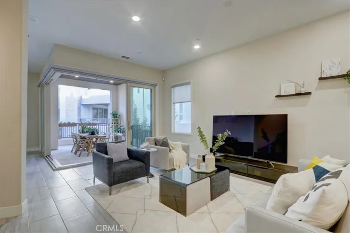 118 Catalyst, Irvine, California 92618