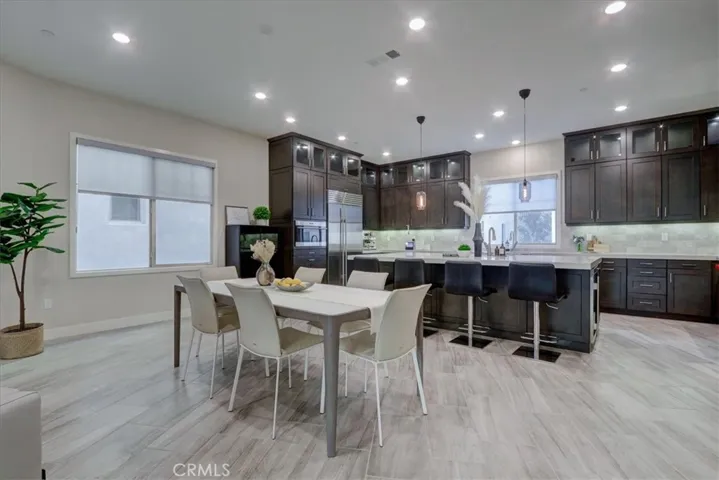 118 Catalyst, Irvine, California 92618