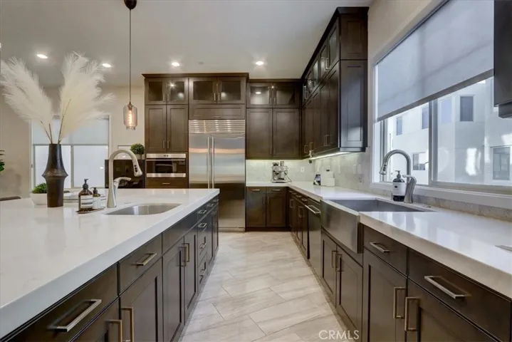 118 Catalyst, Irvine, California 92618