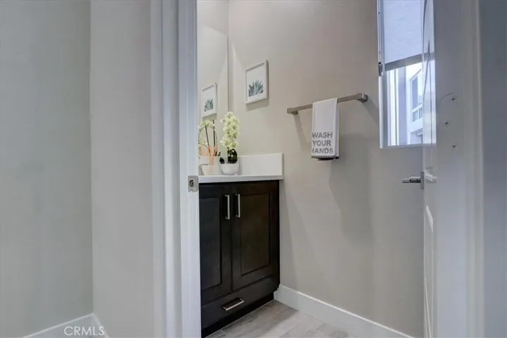 118 Catalyst, Irvine, California 92618